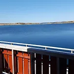 Kjerringoy Bryggehotell Hotel 4*