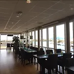 Kjerringoy Bryggehotell Hotel 4*