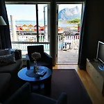 Kjerringoy Bryggehotell 4* Bodø