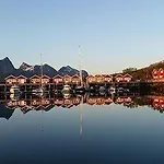 Kjerringoy Bryggehotell 4*