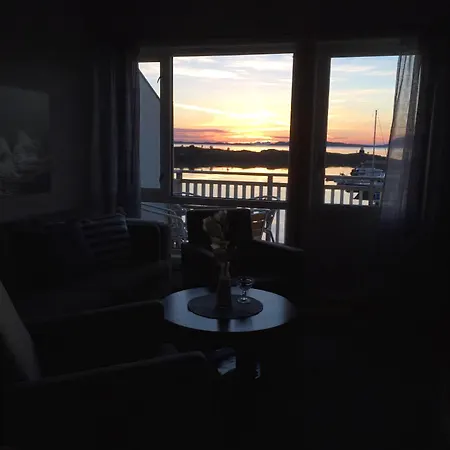 Kjerringoy Bryggehotell Szálloda