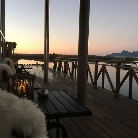 Kjerringøy Bryggehotell 4*