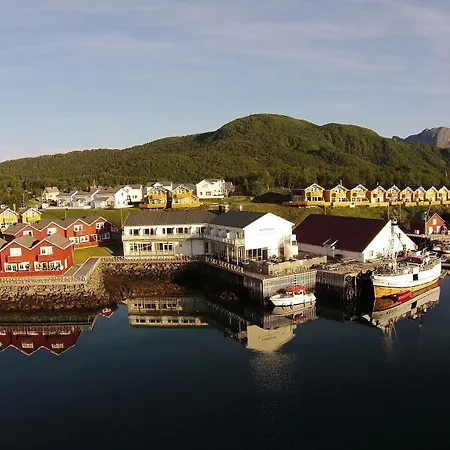 Kjerringøy Bryggehotell 4*