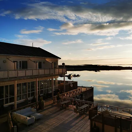 Kjerringoy Bryggehotell Szálloda 4*
