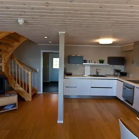 Otel Kjerringoy Bryggehotell
