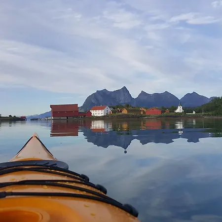 Kjerringoy Bryggehotell Otel