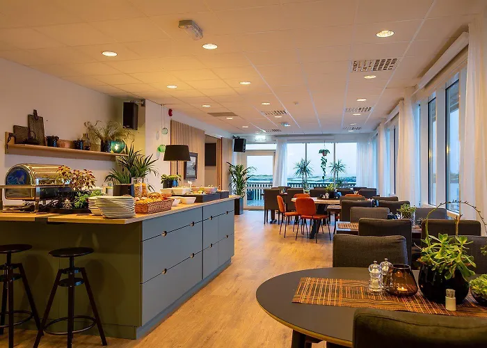 Kjerringoy Bryggehotell 4*