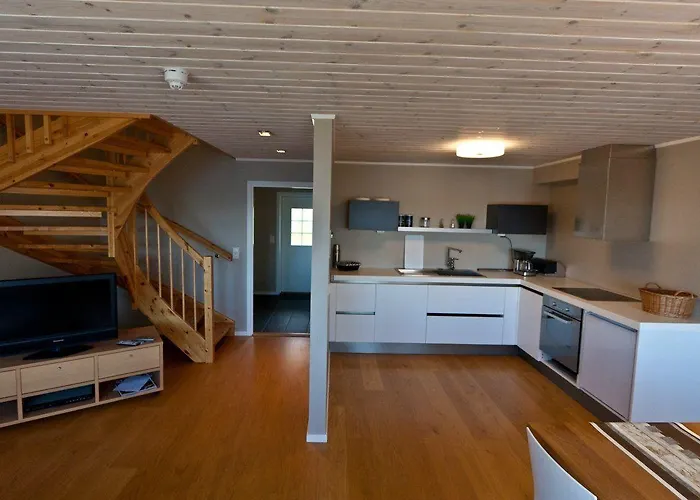 Kjerringoy Bryggehotell Otel Bodø