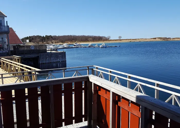 Otel Kjerringoy Bryggehotell 4*