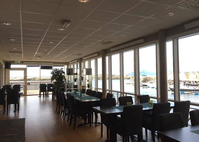 Kjerringoy Bryggehotell Hotell 4*