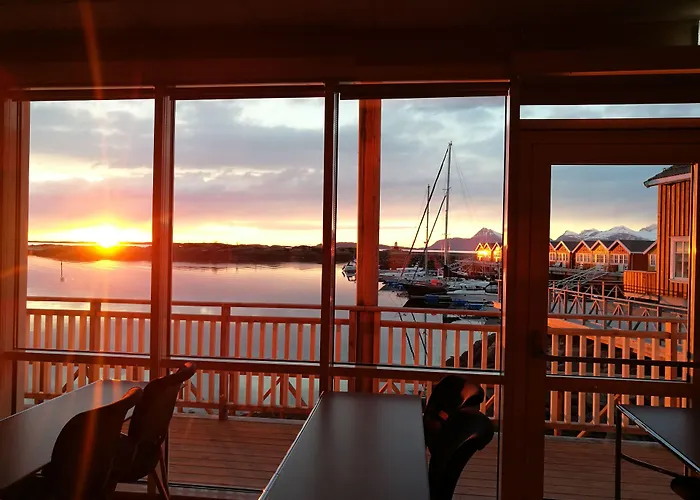 Kjerringoy Bryggehotell 4* Bodø