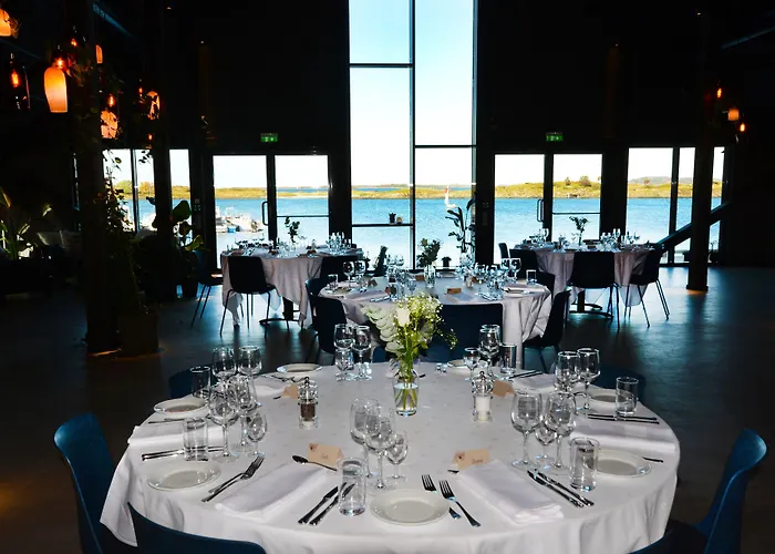 Kjerringoy Bryggehotell 4*