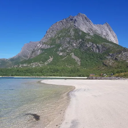 Kjerringoy Bryggehotell ホテル ボードー