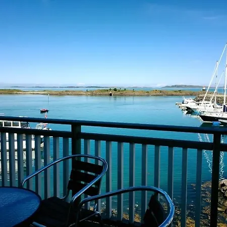 Kjerringoy Bryggehotell 4* Bodo